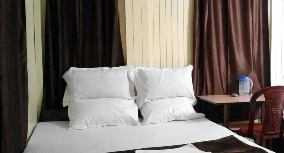New Galaxy Hotel, Darjeeling 3